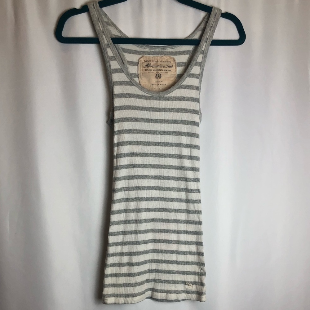 Medium vintage gray and white striped tank